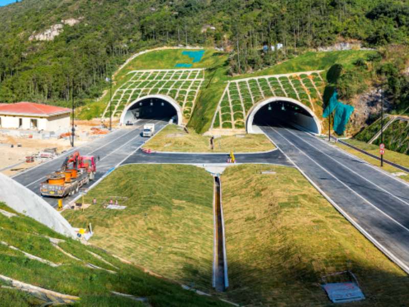 九州酷游山隧路